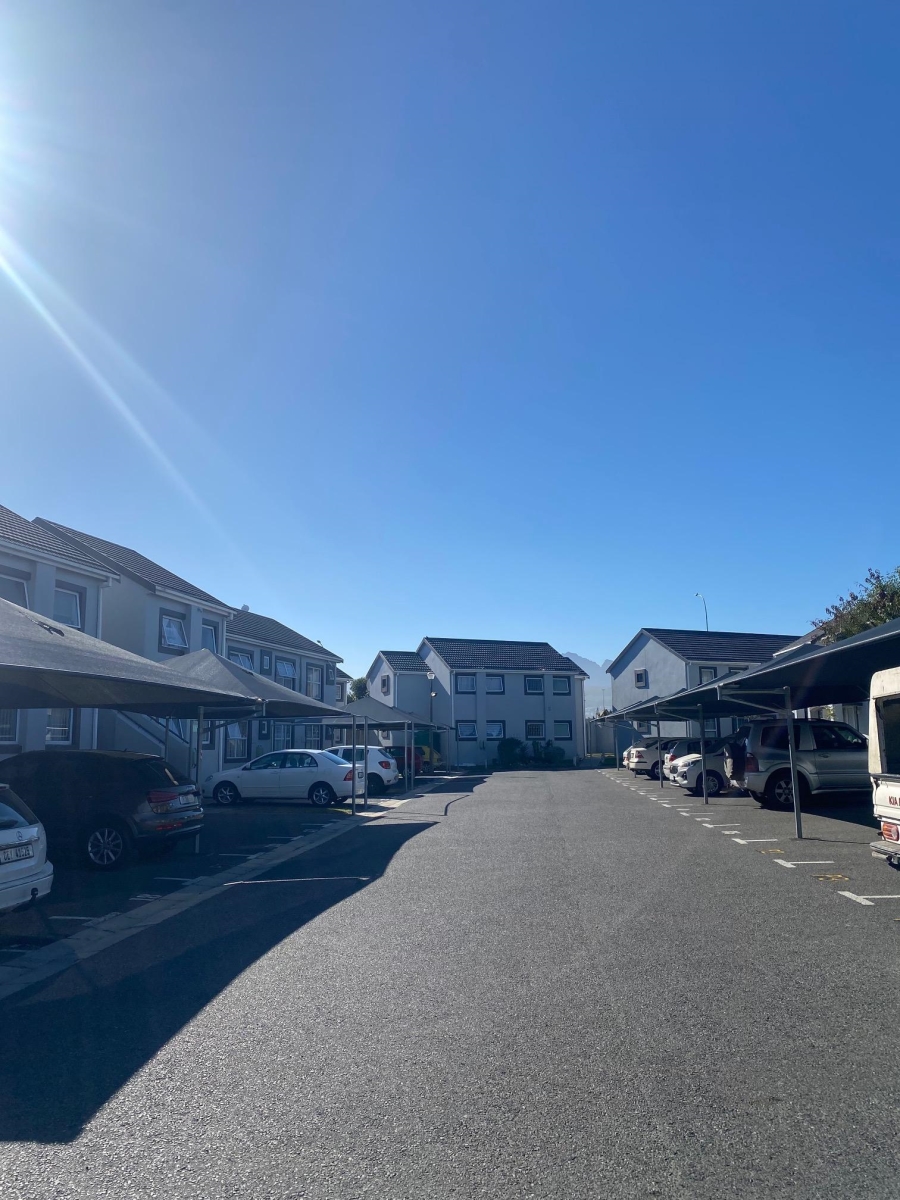 To Let 1 Bedroom Property for Rent in Strand South Western Cape